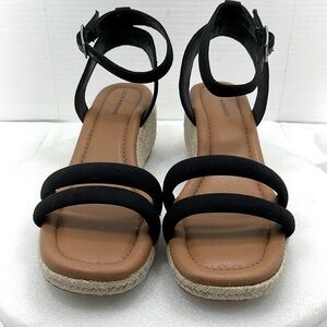 Lucky Brand Nasli Wedge Sandal, Black, Women Size 10  Item#233